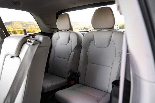 2024 Volvo XC90 MSRP$73410/B6-Ultimate/2RowCaptains/LoungePkg/HeadsUpDisplay - 23081963 - 17
