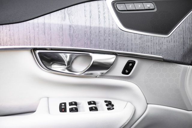 2024 Volvo XC90 MSRP$73410/B6-Ultimate/2RowCaptains/LoungePkg/HeadsUpDisplay - 23081963 - 21