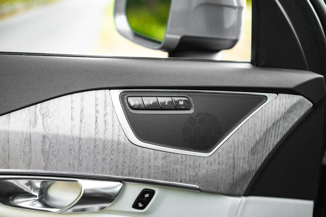 2024 Volvo XC90 MSRP$73410/B6-Ultimate/2RowCaptains/LoungePkg/HeadsUpDisplay - 23081963 - 22