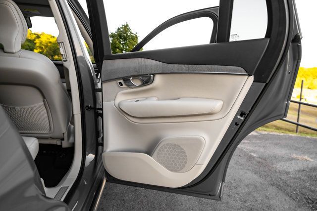 2024 Volvo XC90 MSRP$73410/B6-Ultimate/2RowCaptains/LoungePkg/HeadsUpDisplay - 23081963 - 36