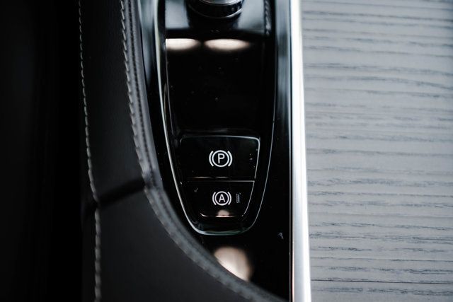 2024 Volvo XC90 Recharge Plug-In Hybrid MSRP$84055/Ultimate/HeadsUpDisplay/HarmanKardonAudio/NAV - 23082248 - 20