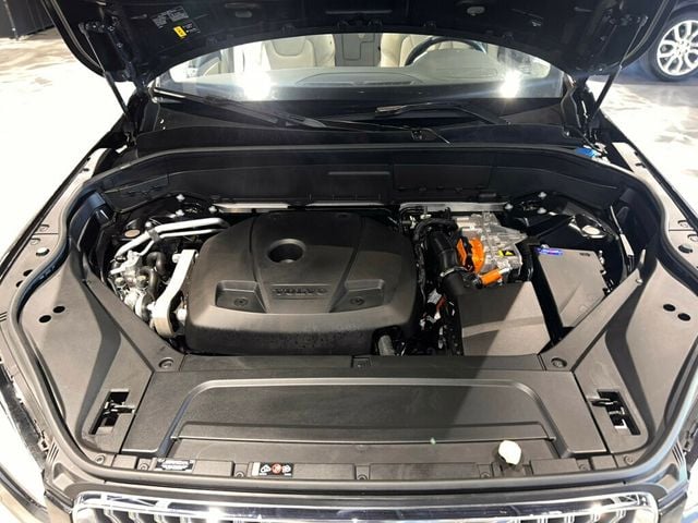 2024 Volvo XC90 Recharge Plug-In Hybrid T8/AWD/BrightTheme/HtdSteerWheel/21"Wheels/AdapCruise/PanoRoof - 23038205 - 8