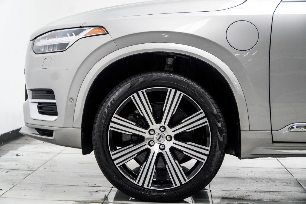 Volvo XC90 photo 11
