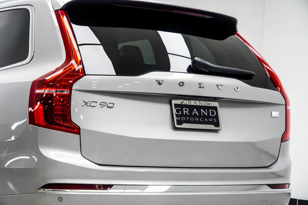 Volvo XC90 photo 16