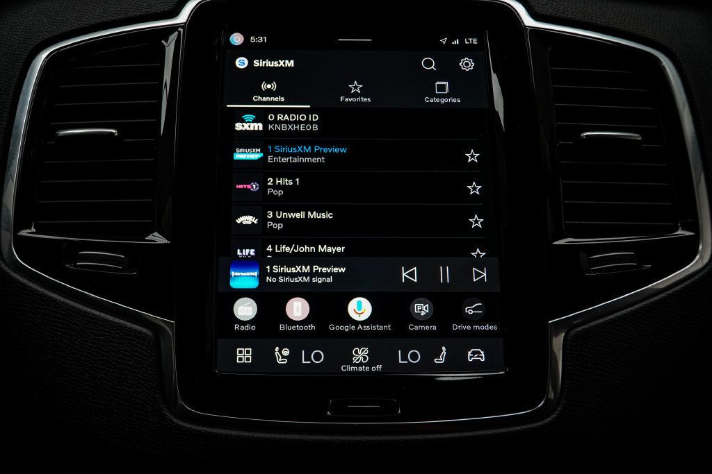 Volvo XC90 photo 27