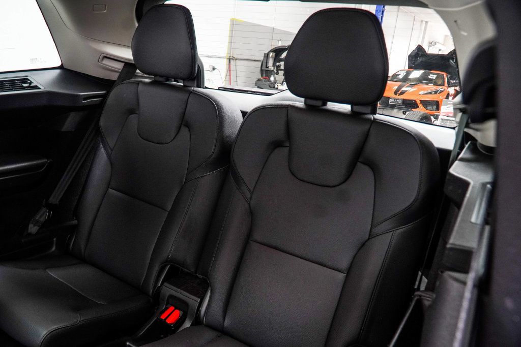 Volvo XC90 photo 44