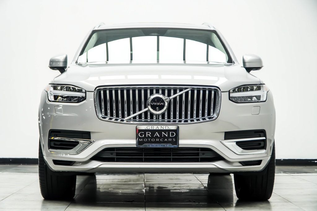 Volvo XC90 photo 8