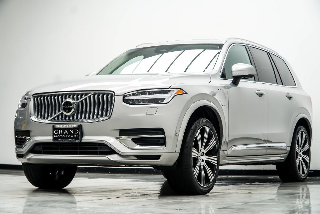 Volvo XC90 photo 9