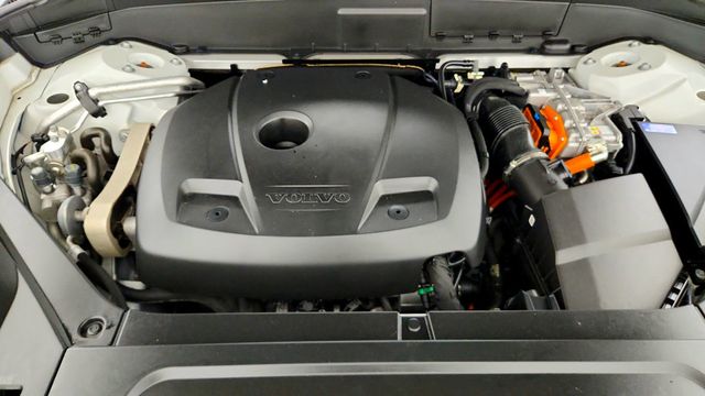 2024 Volvo XC90 Recharge Plug-In Hybrid T8 eAWD PHEV Ultimate Bright Theme 7P - 23090403 - 25