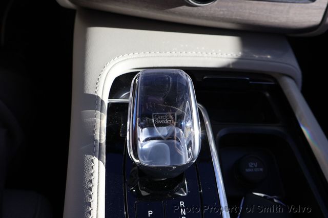 2024 Volvo XC90 Recharge Plug-In Hybrid T8 eAWD PHEV Ultimate Bright Theme 7P - 22961958 - 17