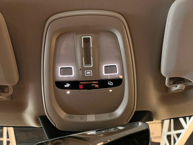 2024 Volvo XC90 Recharge Plug-In Hybrid T8/Recharge/HtdSeats/PanoRoof/AdapCruise/HtdSteerWheel/360Cam - 23002331 - 11