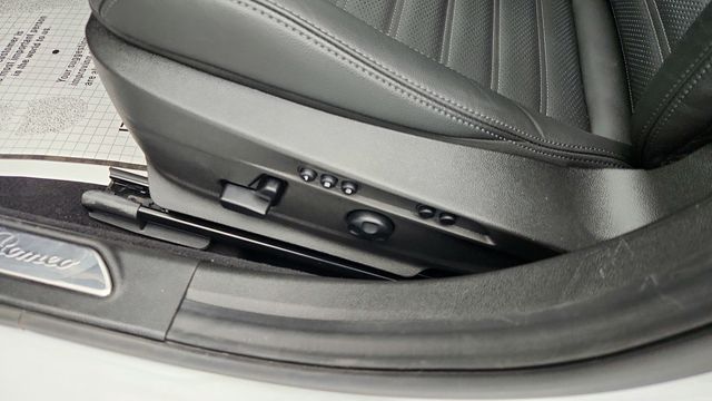 2025 Alfa Romeo Giulia AWD with Veloce Package, 19'' Wheels & Sunroof - 22955655 - 11