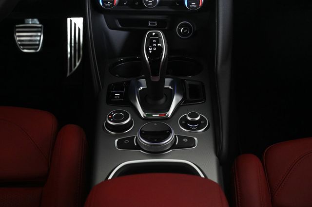 2025 Alfa Romeo Giulia Base - 22969219 - 13