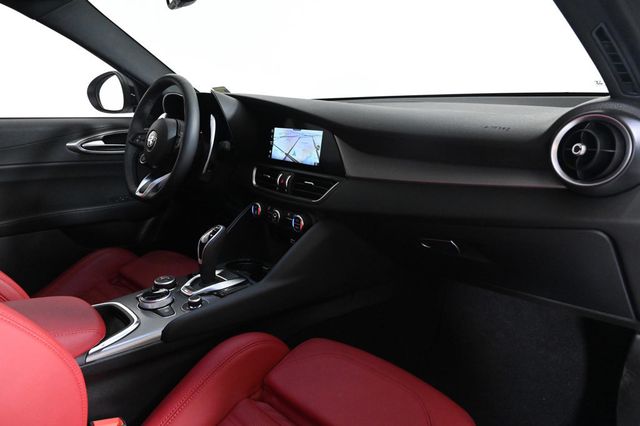2025 Alfa Romeo Giulia Base - 23002262 - 14