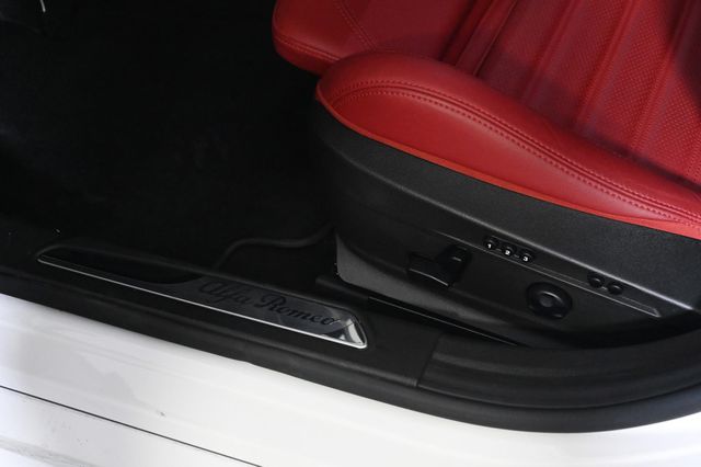 2025 Alfa Romeo Giulia Base - 23002262 - 23