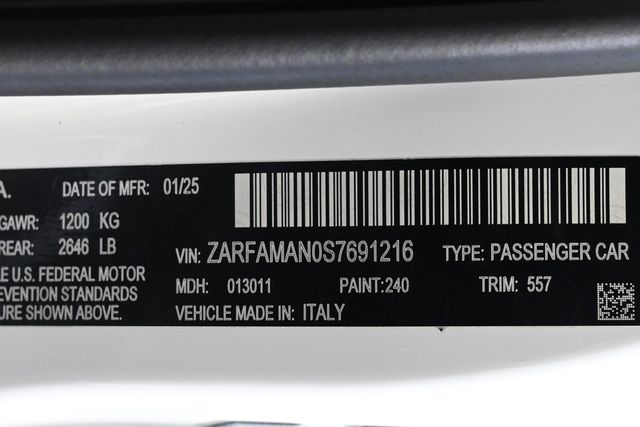 2025 Alfa Romeo Giulia Base - 23002262 - 28