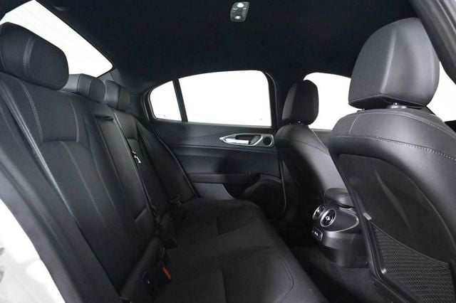 2025 Alfa Romeo Giulia Base - 23036322 - 16
