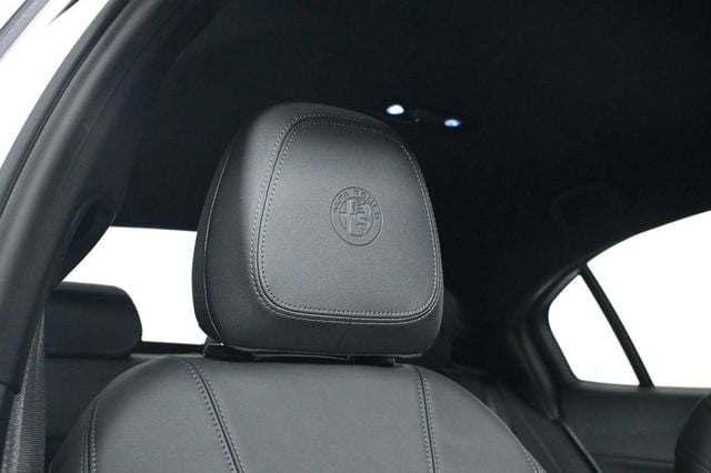 2025 Alfa Romeo Giulia Base - 23036322 - 19