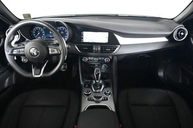 2025 Alfa Romeo Giulia Base - 23036322 - 8