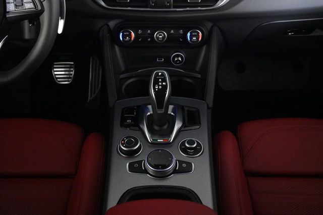 2025 Alfa Romeo Stelvio Base - 23026375 - 13