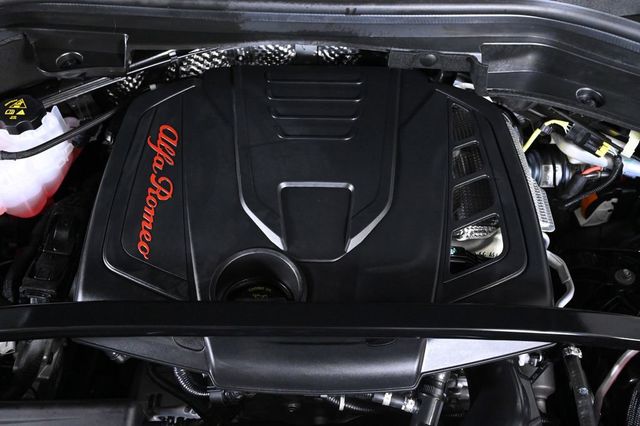 2025 Alfa Romeo Stelvio Base - 23026375 - 22