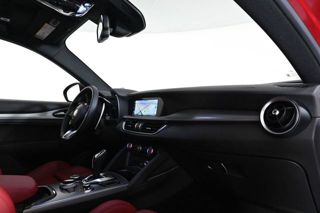 2025 Alfa Romeo Stelvio Base - 23026378 - 14