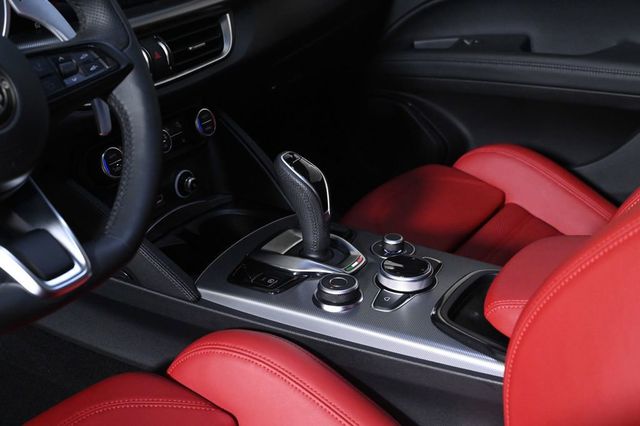 2025 Alfa Romeo Stelvio Base - 23026378 - 18