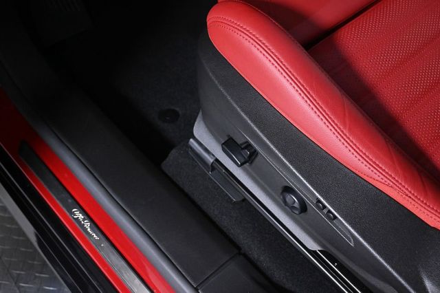 2025 Alfa Romeo Stelvio Base - 23026378 - 19