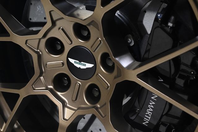 2025 Aston Martin Vanquish V12 - 22957360 - 30