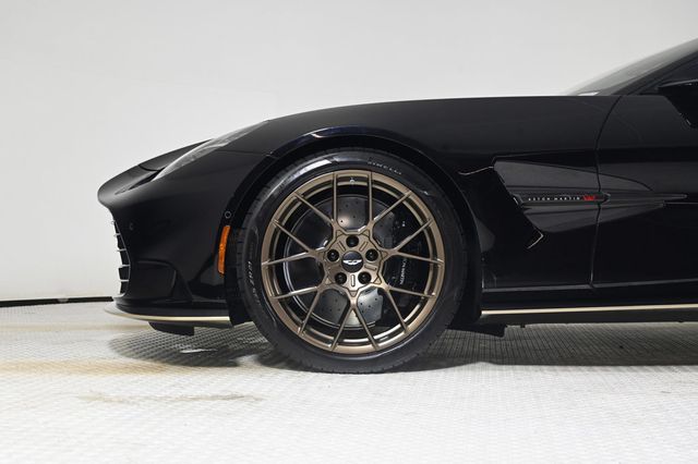 2025 Aston Martin Vanquish V12 - 22957360 - 3