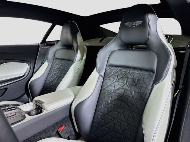 2025 Aston Martin Vanquish V12 - 23072520 - 16