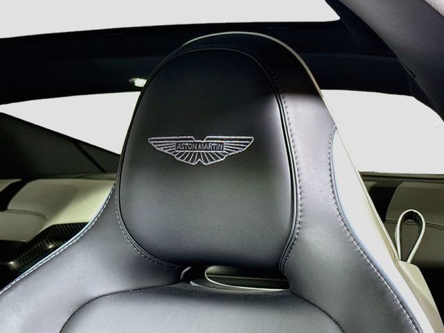 2025 Aston Martin Vanquish V12 - 23072520 - 18