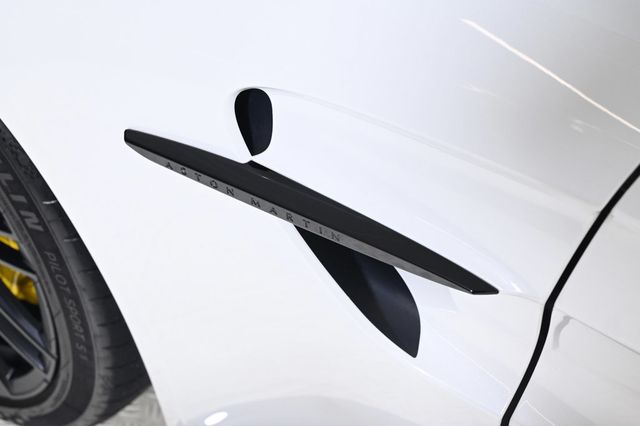 2025 Aston Martin Vantage Coupe - 22975138 - 9
