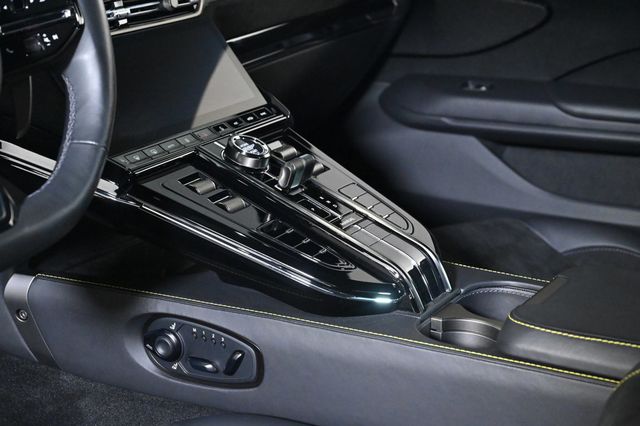 2025 Aston Martin Vantage Coupe - 22975138 - 18