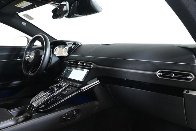 2025 Aston Martin Vantage Coupe - 22975138 - 19