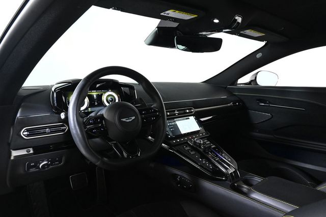 2025 Aston Martin Vantage Coupe - 22975138 - 2
