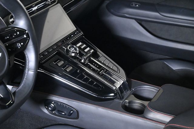 2025 Aston Martin Vantage Coupe - 22975162 - 17