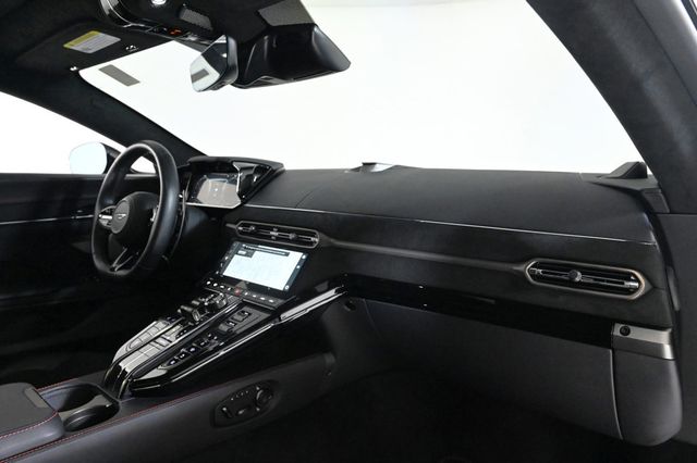 2025 Aston Martin Vantage Coupe - 22975162 - 18