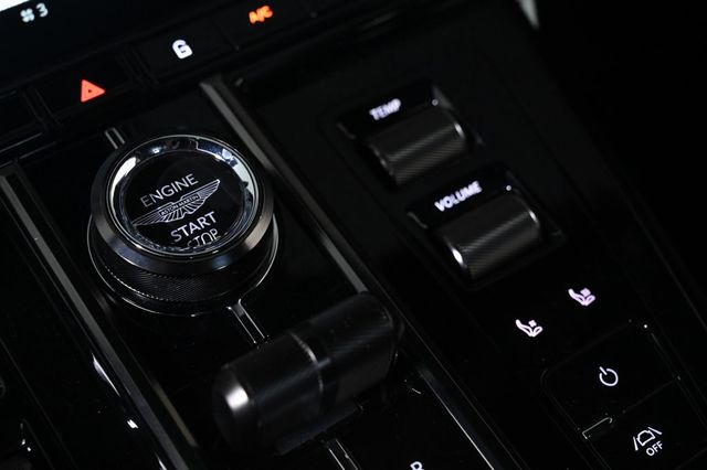 2025 Aston Martin Vantage Coupe - 22975162 - 20