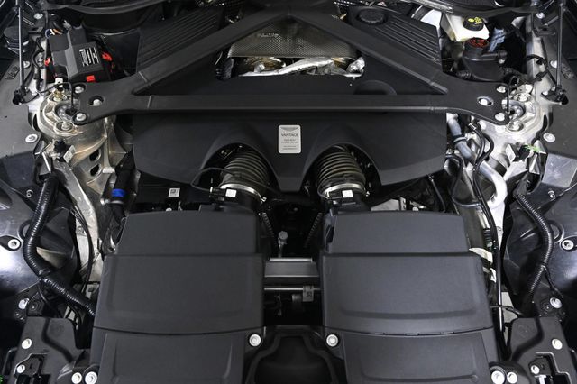 2025 Aston Martin Vantage Coupe - 22975162 - 25