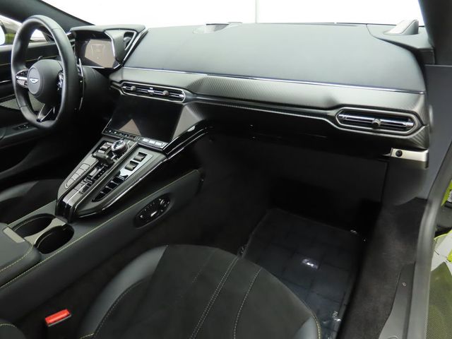 2025 Aston Martin Vantage Coupe - 22721603 - 16