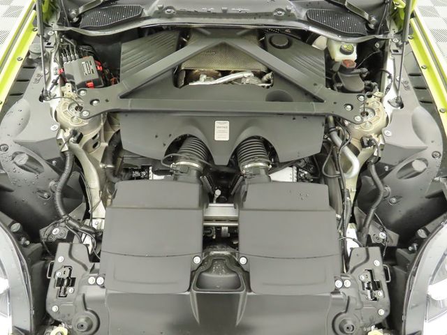 2025 Aston Martin Vantage Coupe - 22721603 - 24