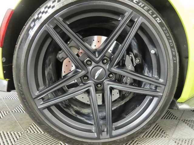 2025 Aston Martin Vantage Coupe - 22721603 - 27