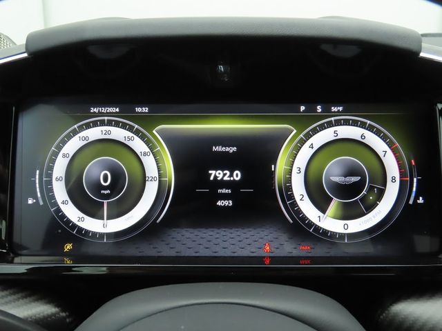 2025 Aston Martin Vantage Coupe - 22721603 - 29