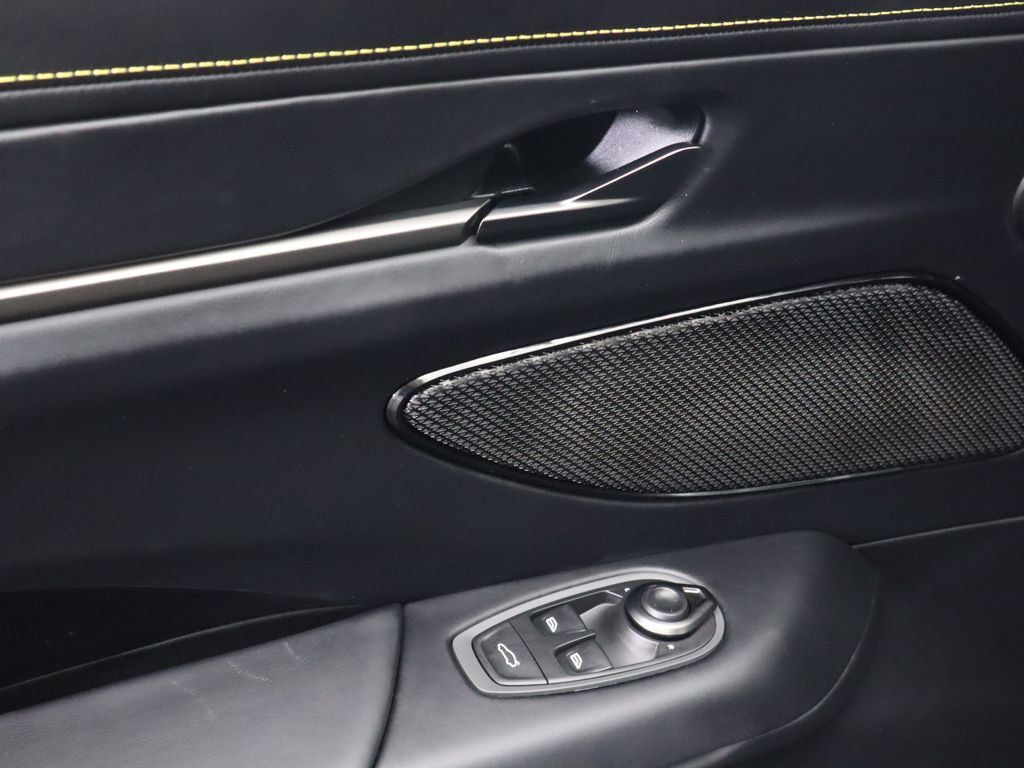 2025 Aston Martin Vantage AM6 photo 22