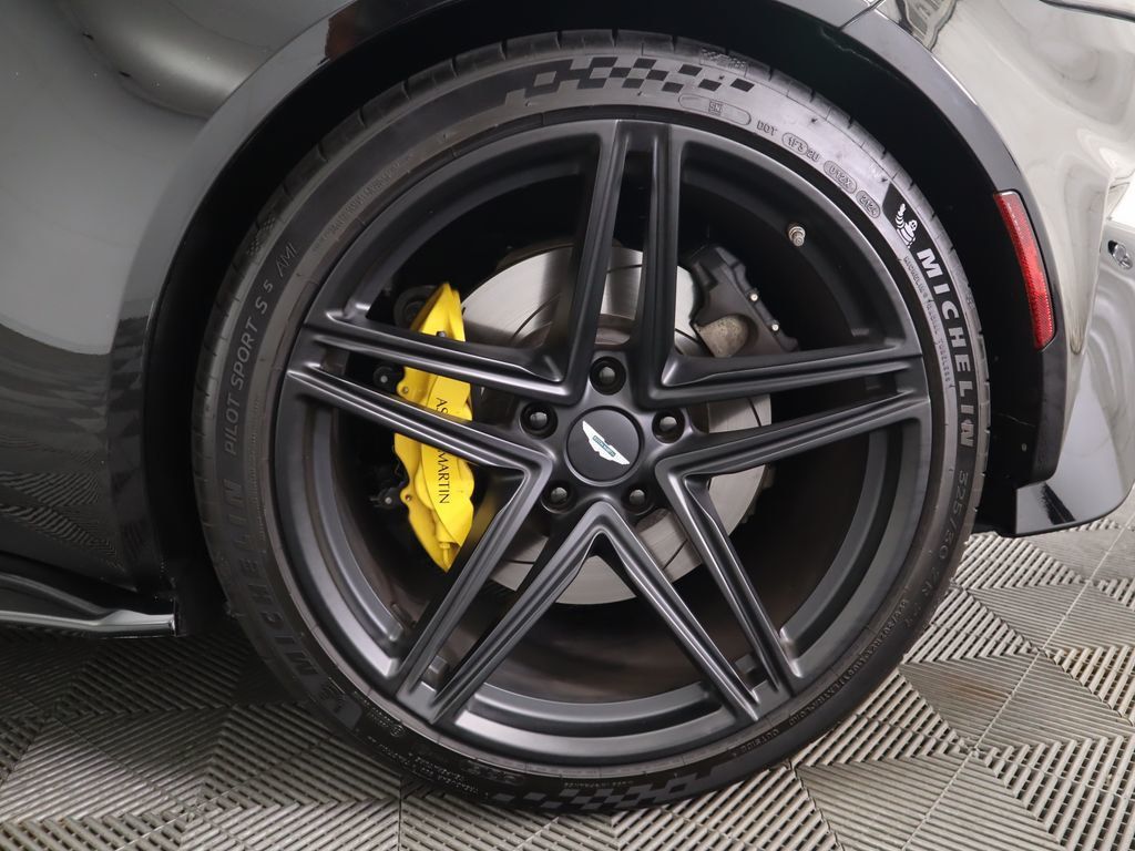 2025 Aston Martin Vantage AM6 photo 26