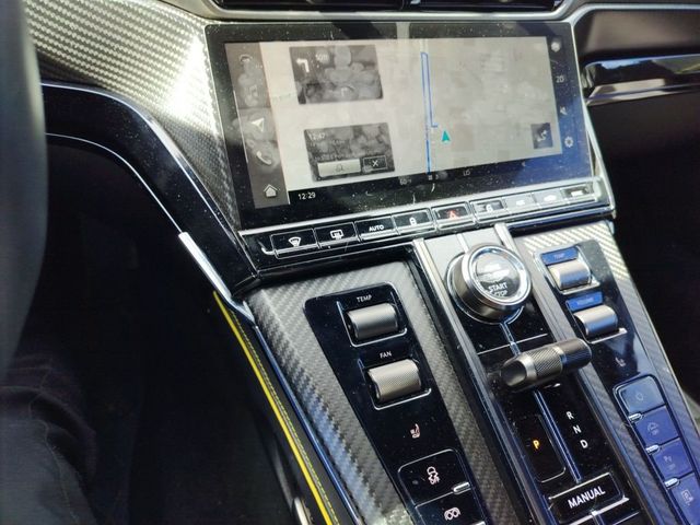 2025 Aston Martin Vantage Coupe - 22951526 - 7