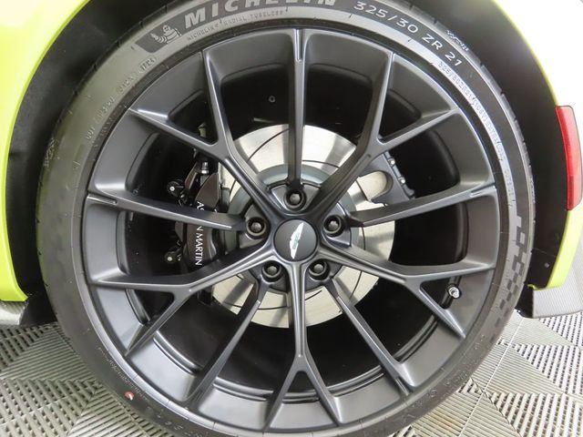 2025 Aston Martin Vantage Coupe - 22966347 - 25