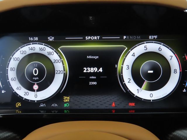 2025 Aston Martin Vantage Coupe - 22982466 - 30