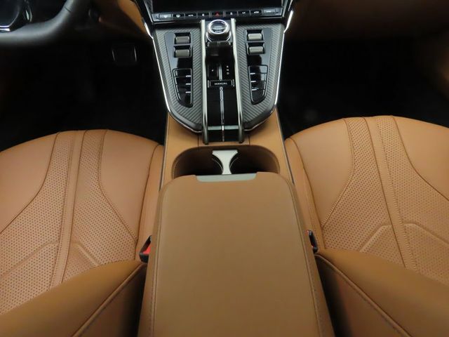 2025 Aston Martin Vantage Coupe - 22984351 - 17